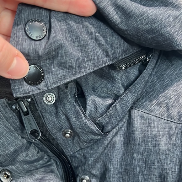 ROOTS Down Fill Winter Jacket - Picture 6 of 14